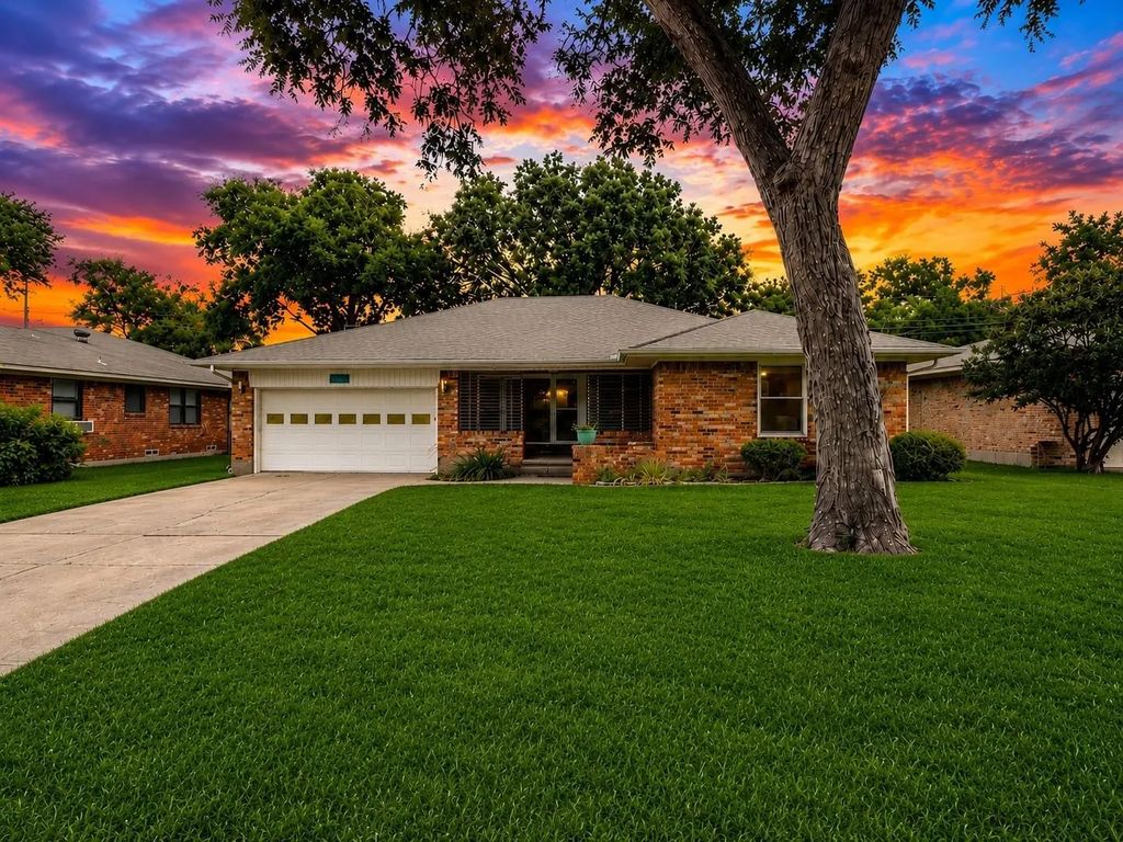 417 Rorary Drive, Richardson