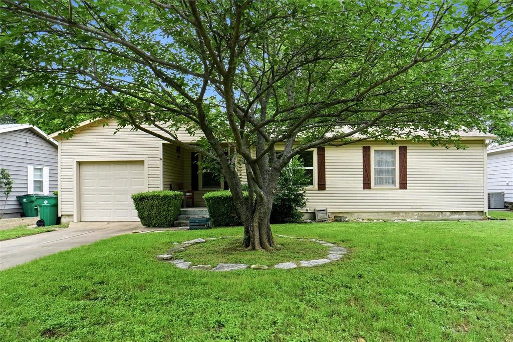 3204 Edith Lane, Haltom City
