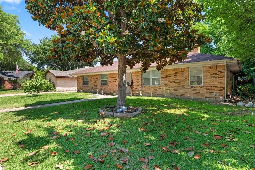 2400 Douglas Avenue, Irving