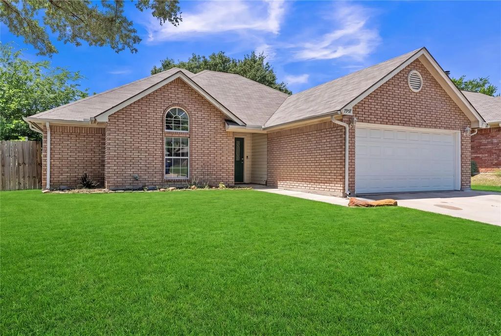 7937 Hunters Glen Drive, Watauga