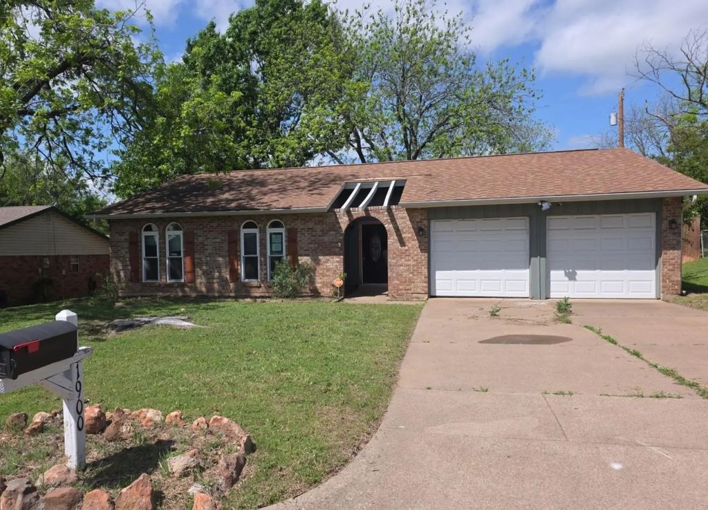 1900 26th Avenue, Mineral Wells