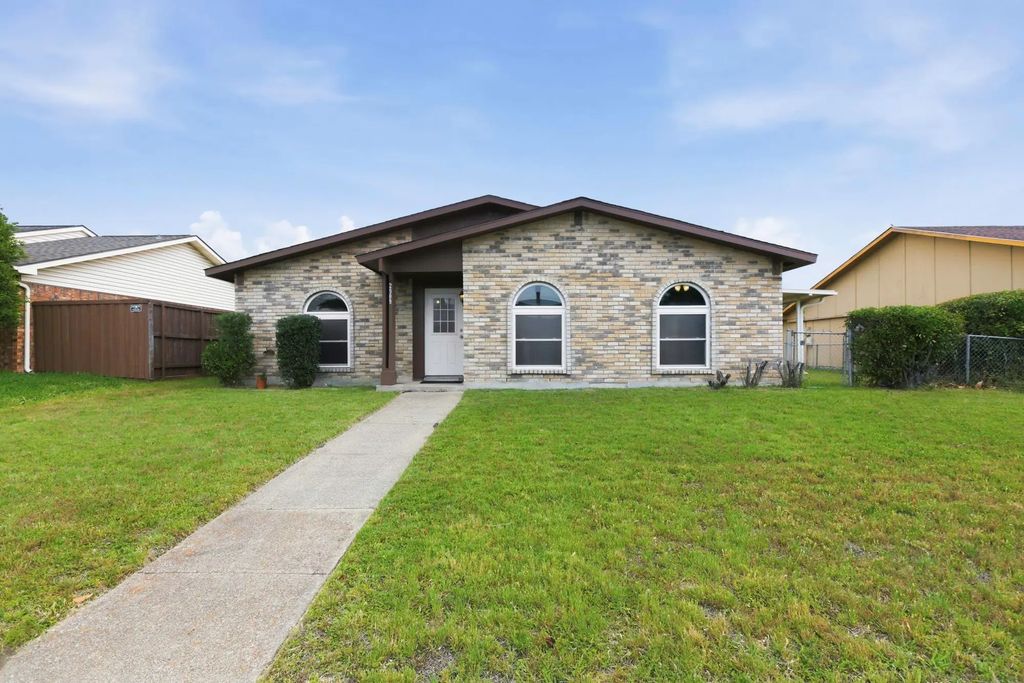 2909 Flagstone Drive, Garland