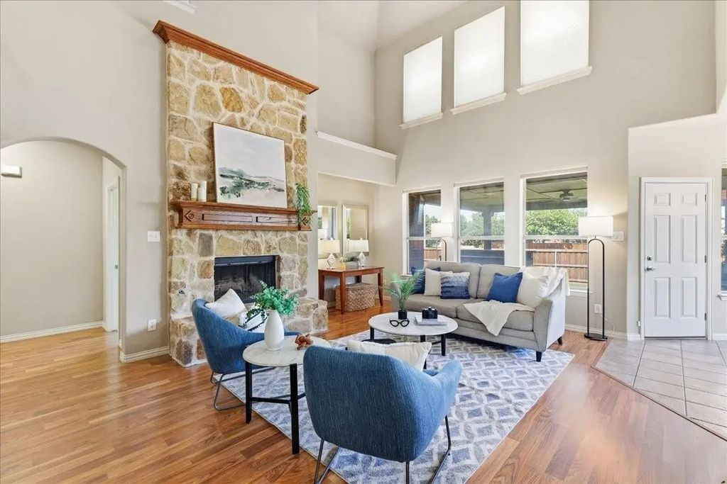 15445 Landing Creek Lane, Fort Worth