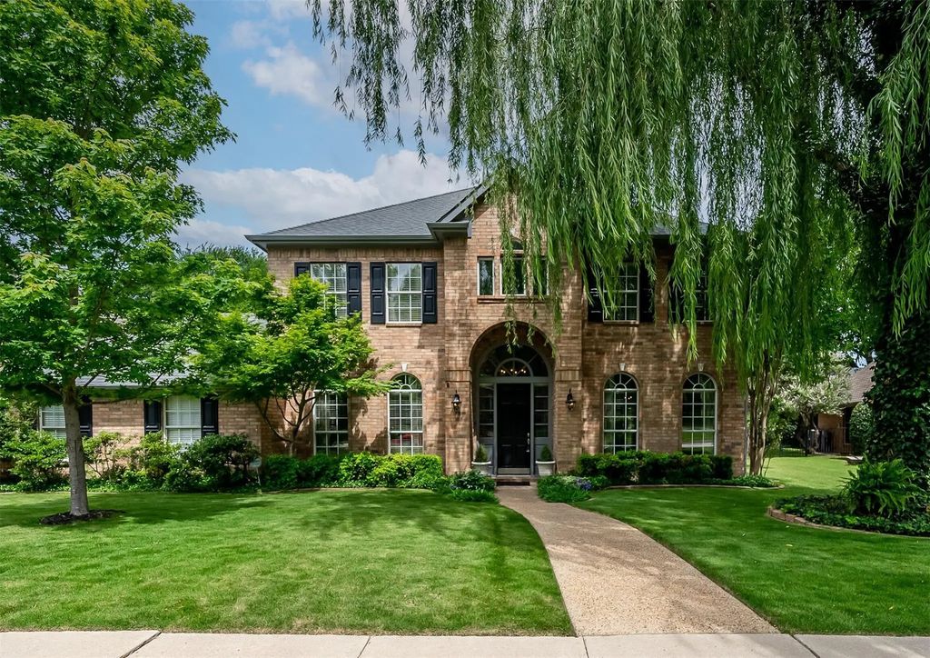 2704 Lakesedge Drive, McKinney