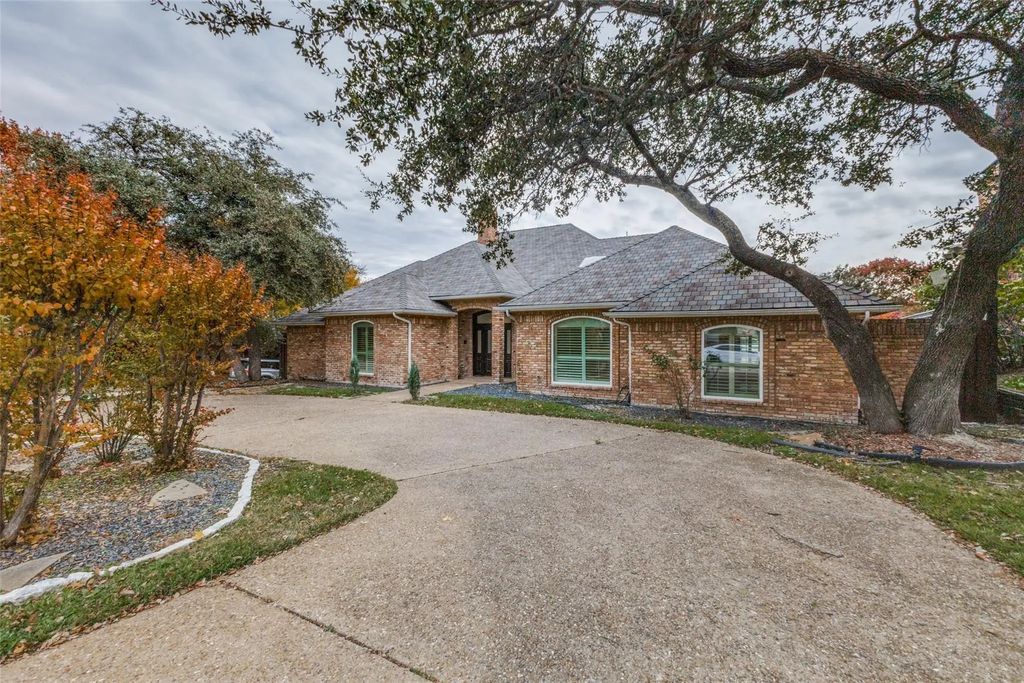 5738 Deseret Trail, Dallas