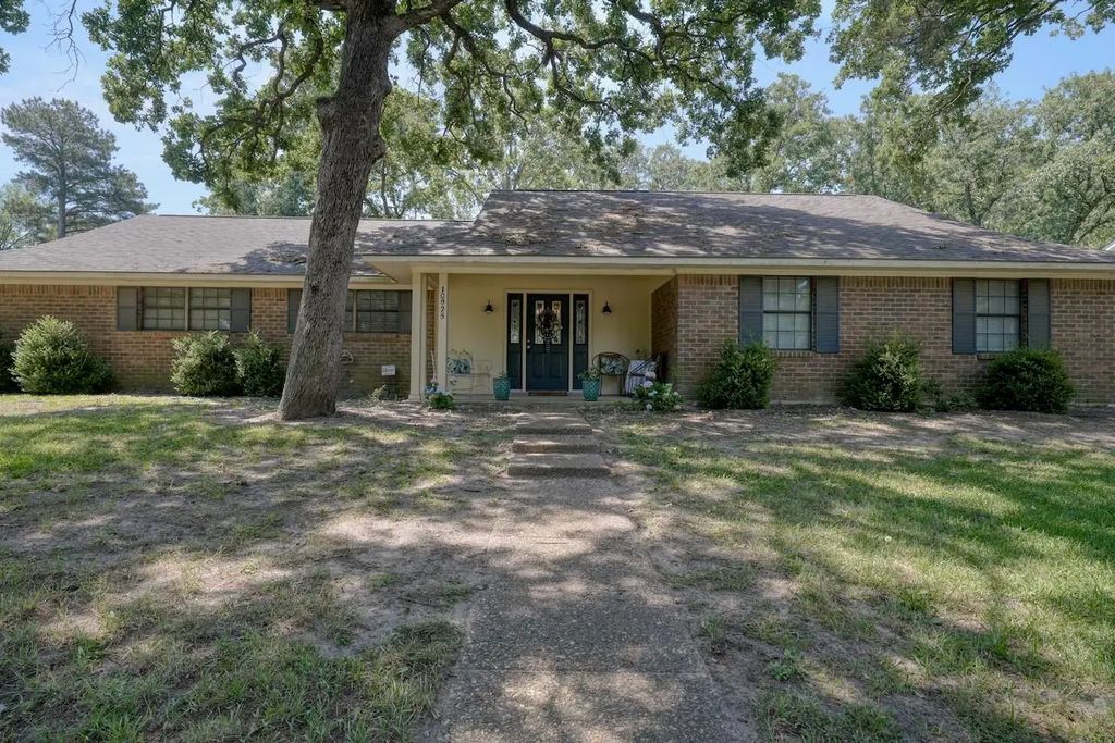 10925 Mosswood Drive, Tyler