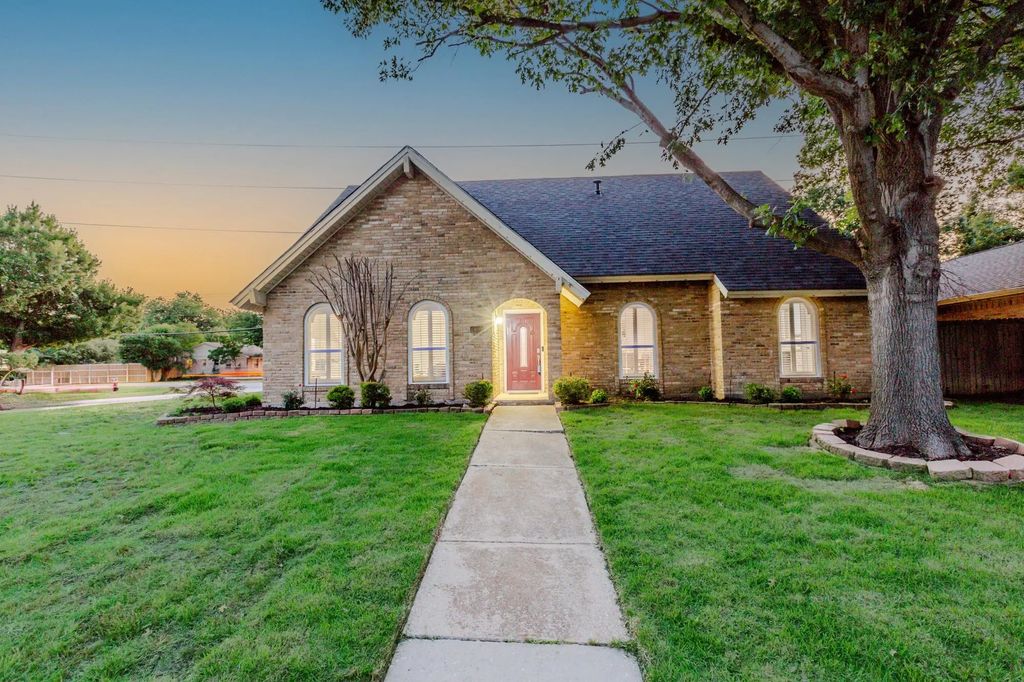 1909 Campbell Court, Richardson