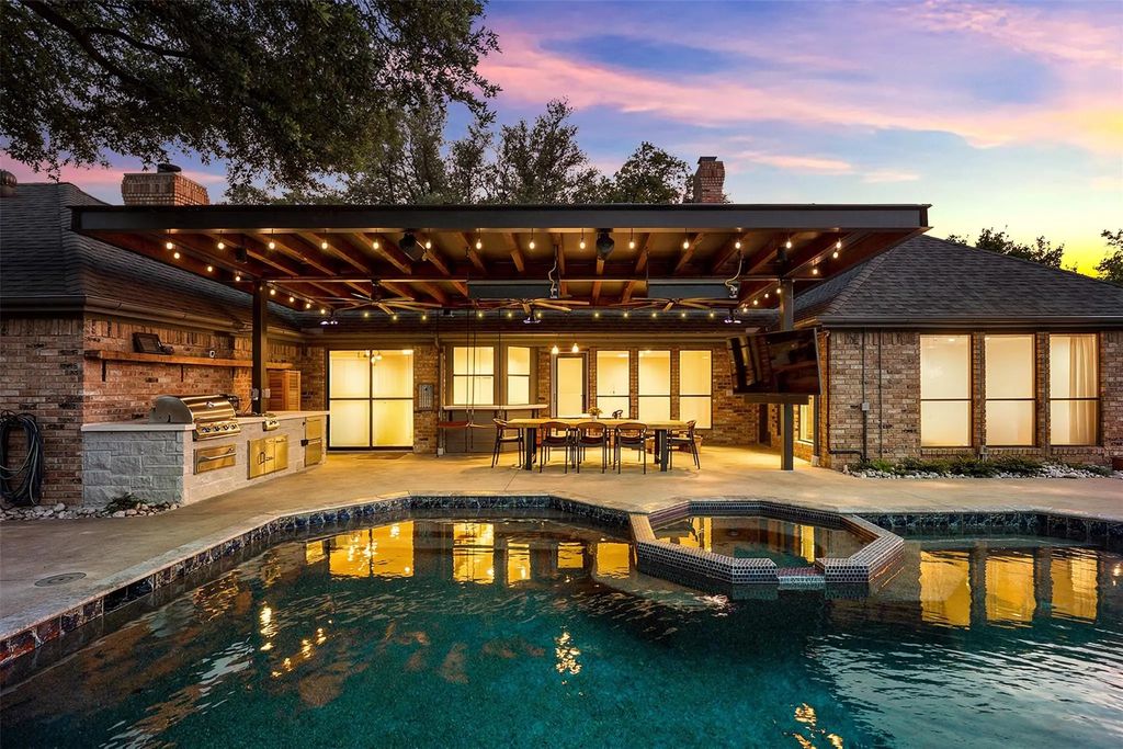 7107 Nicki Court, Dallas