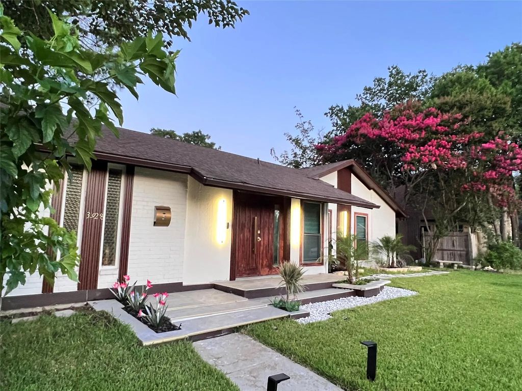 3928 Tacoma Street, Irving