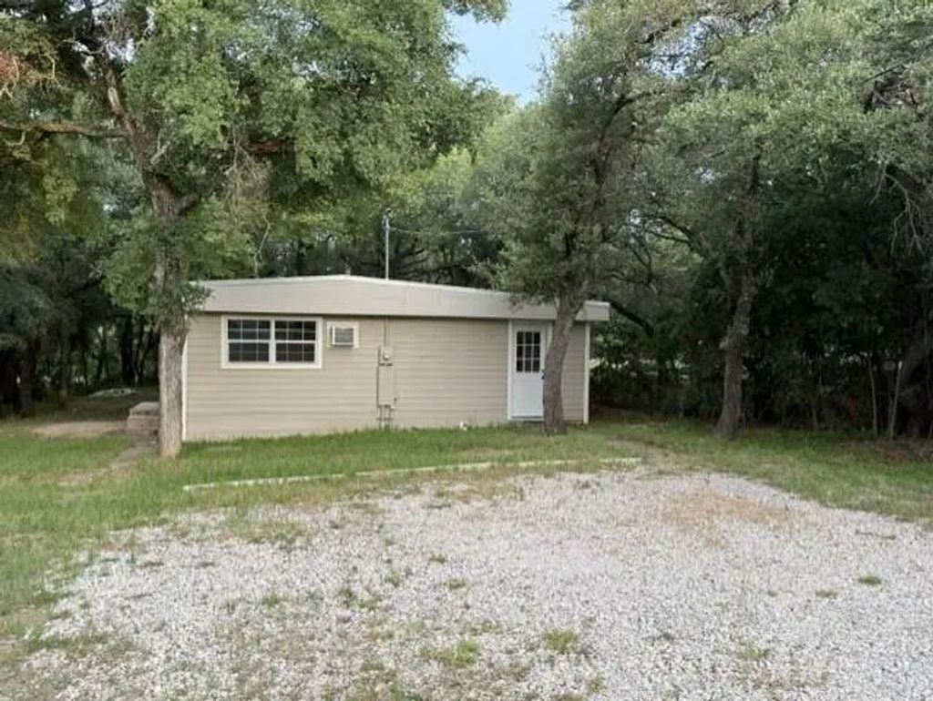 8017 County Road 603, Brownwood