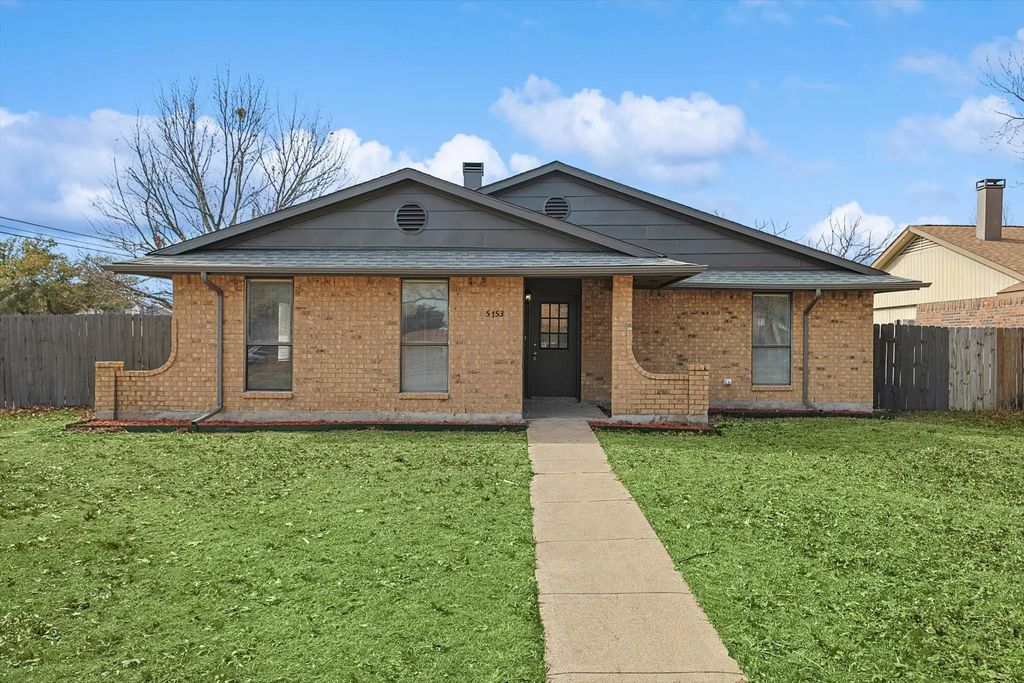 5753 Valley Mills Drive, Garland