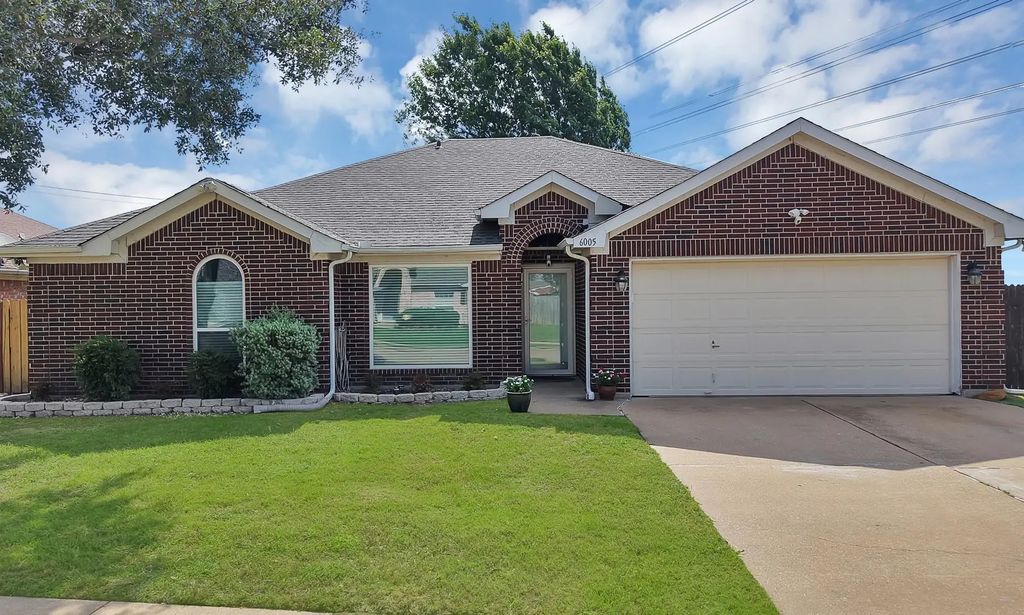 6005 Powder Wood Lane, Arlington