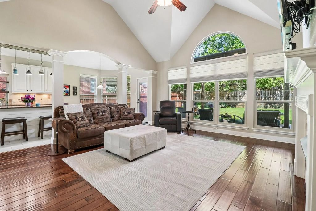 2220 Columbia Drive, Flower Mound