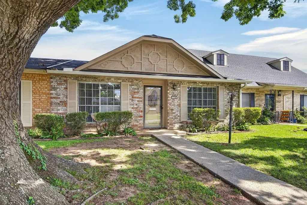 114 Deville Place, Shreveport
