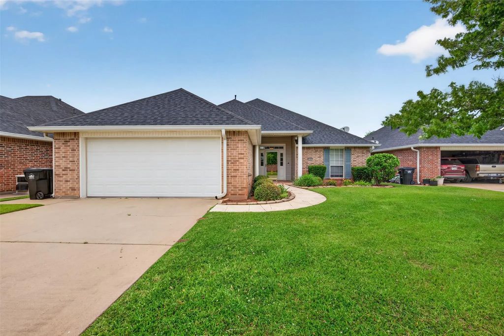 116 Willow Lake Boulevard, Bossier City