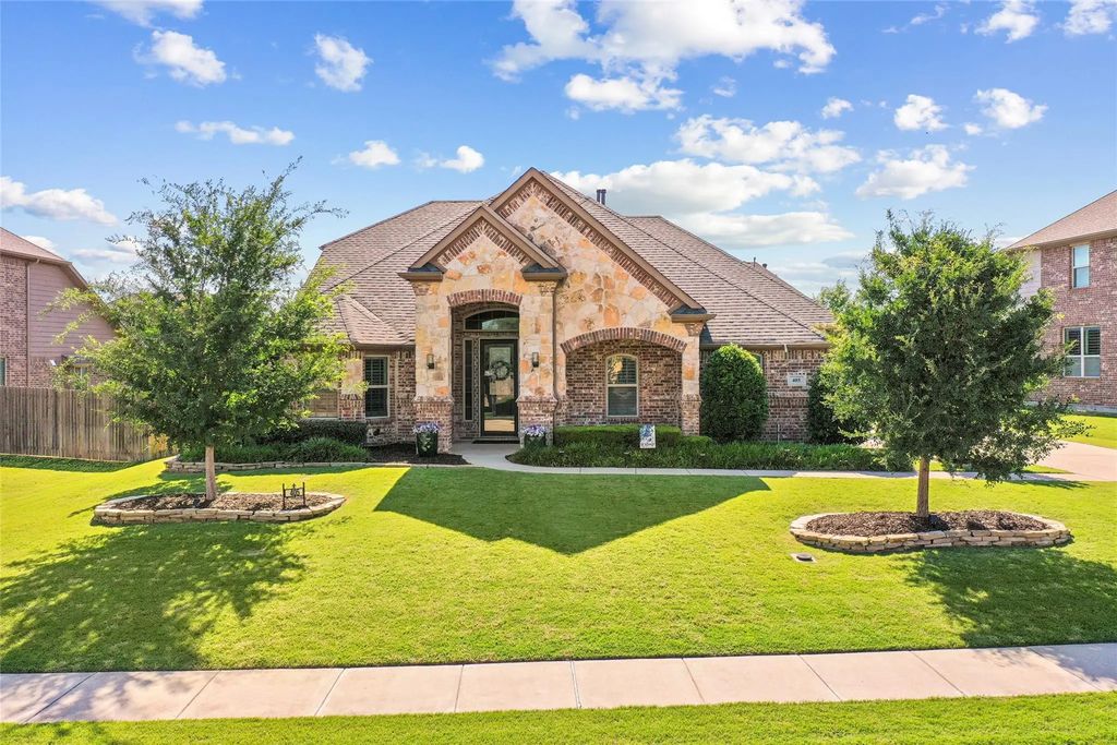 405 Meandering Creek Drive, Argyle