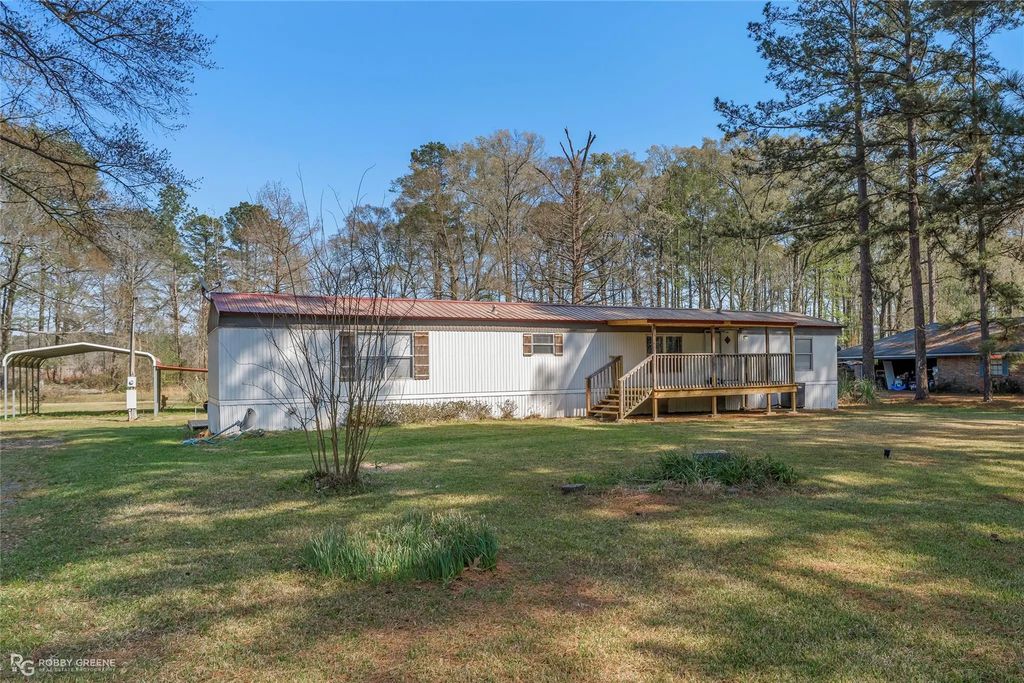 230 E Cloverleaf Drive, Haughton