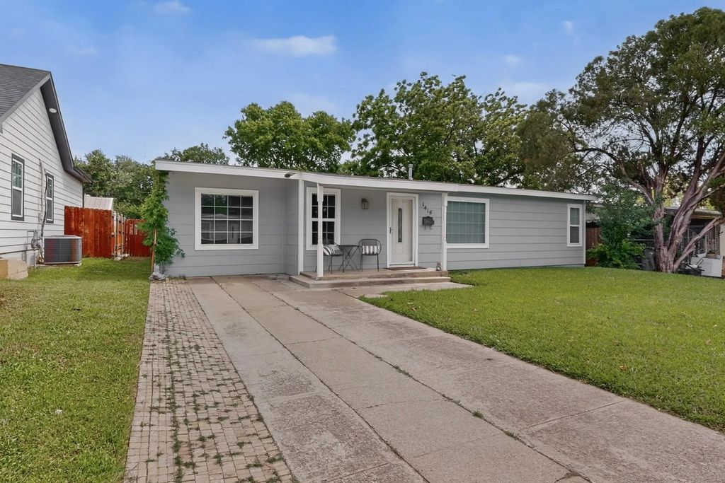1416 Grady Lee Street, Fort Worth