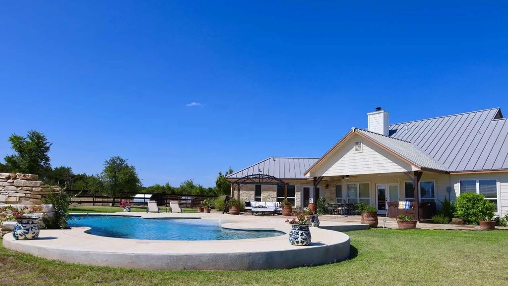 1125 County Road 230, Florence