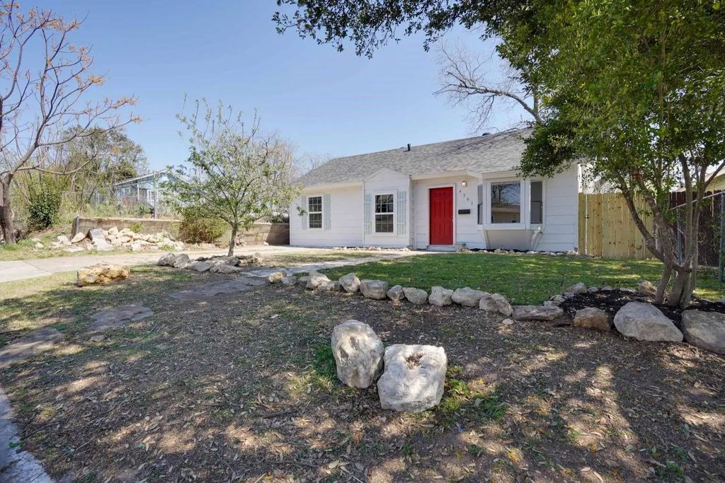 4363 Lisbon Street, Fort Worth