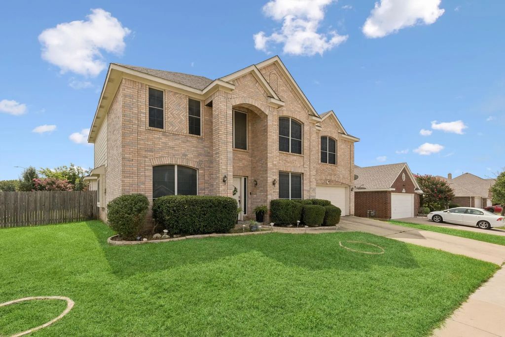 8501 Viridian Lane, Fort Worth