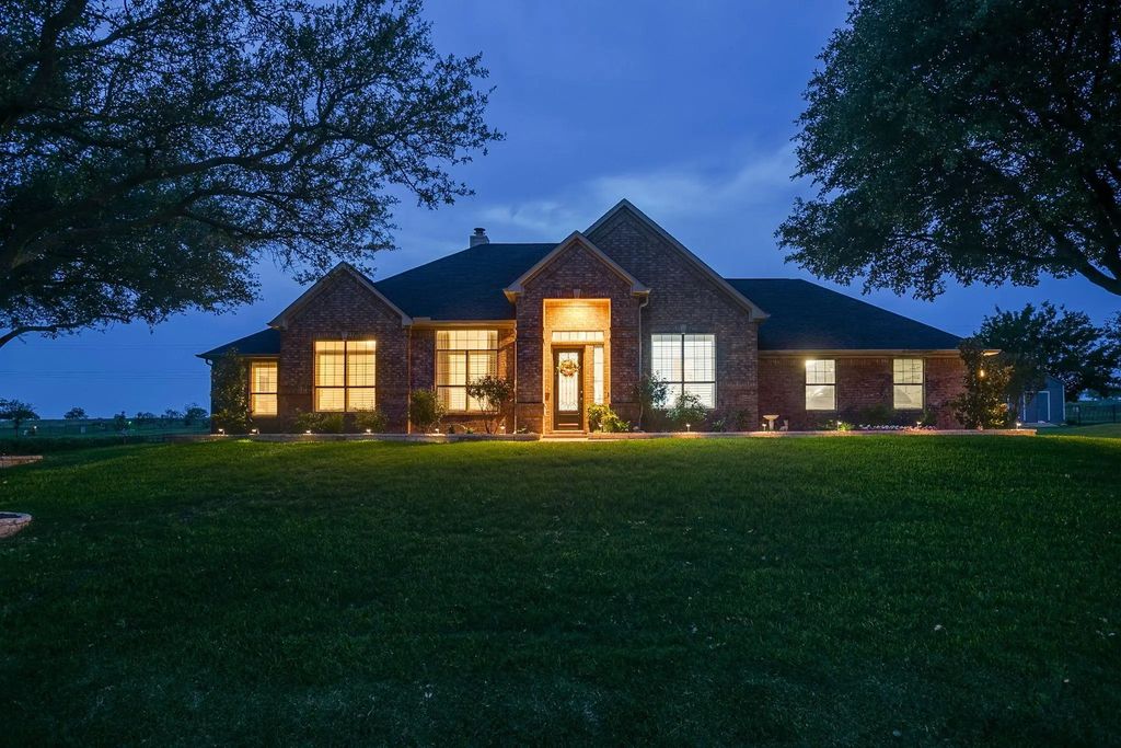 10717 Los Rios Drive, Fort Worth