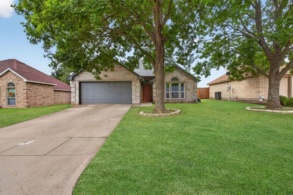 728 Grandview Avenue, Seagoville