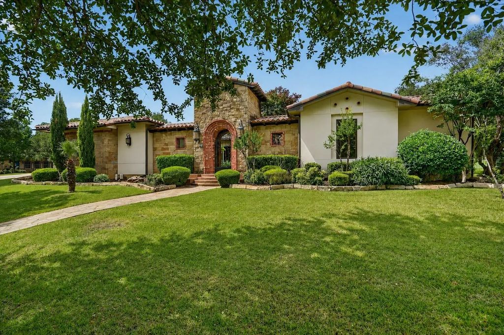 716 Flamingo Circle, Burleson