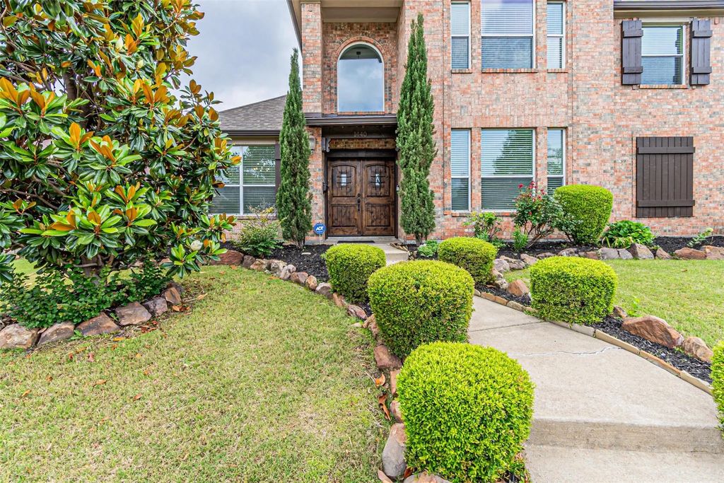 1440 Sunswept Terrace, Lewisville