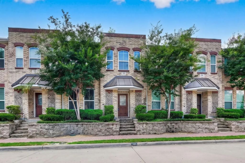 308 Lily Lane, Lewisville