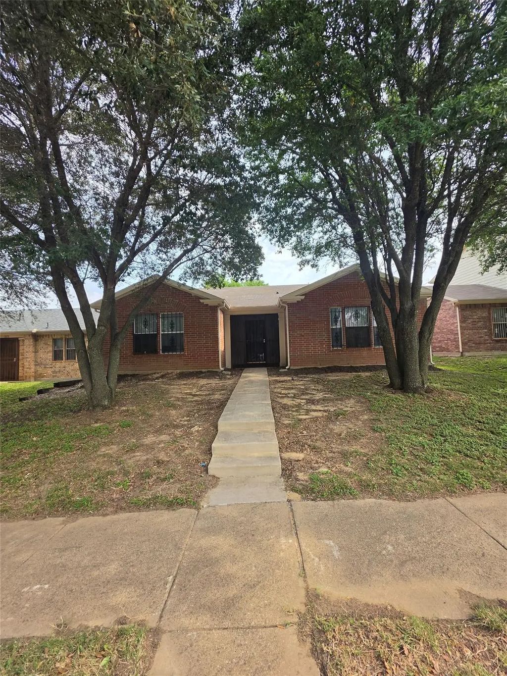 725 Trinity Lane, Dallas
