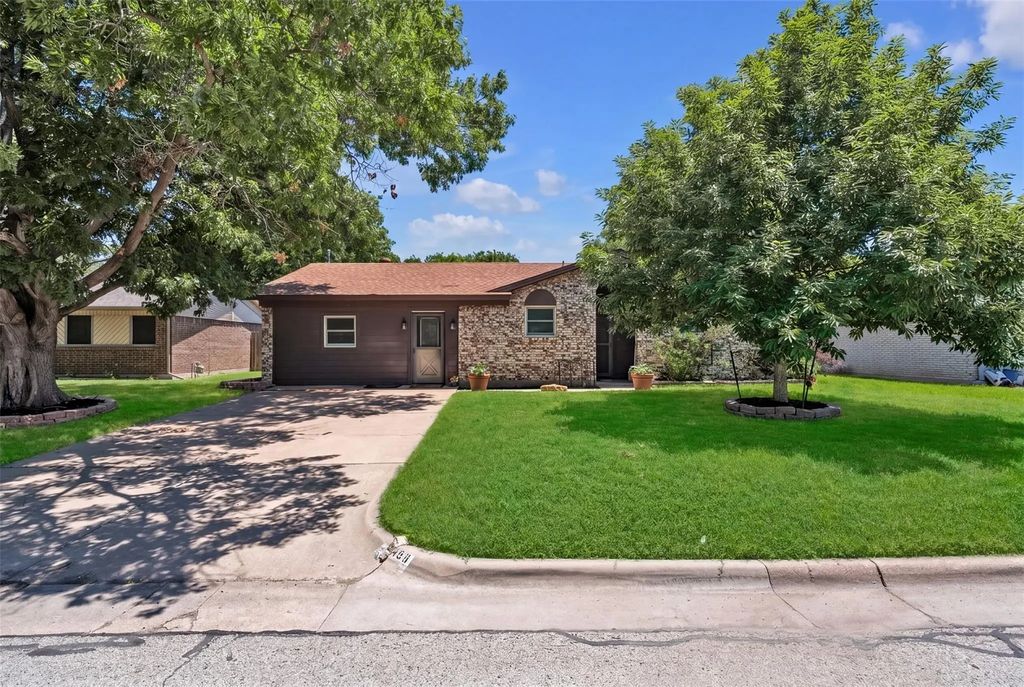 453 Irene Street, Burleson