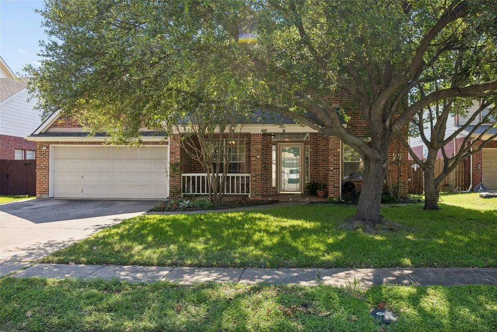 112 Crystal Court, Richardson