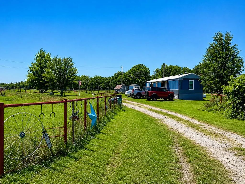 504 Cheaney Road, Valley View