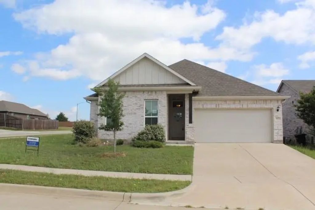 1401 Eagle Nest Drive, Pelican Bay