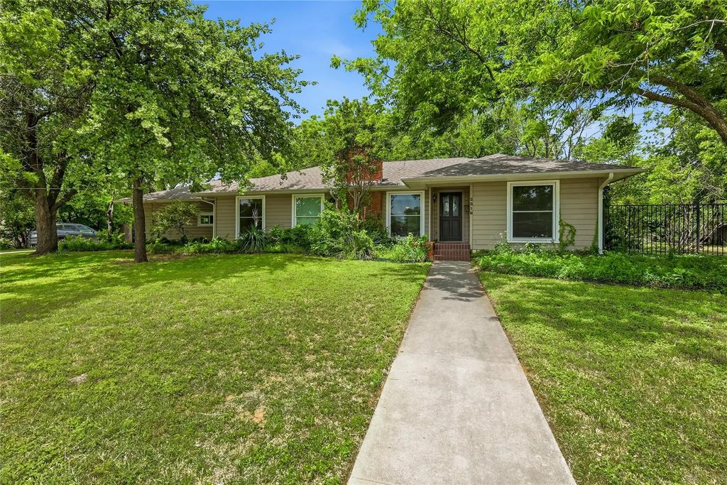 2316 Houston Place, Denton
