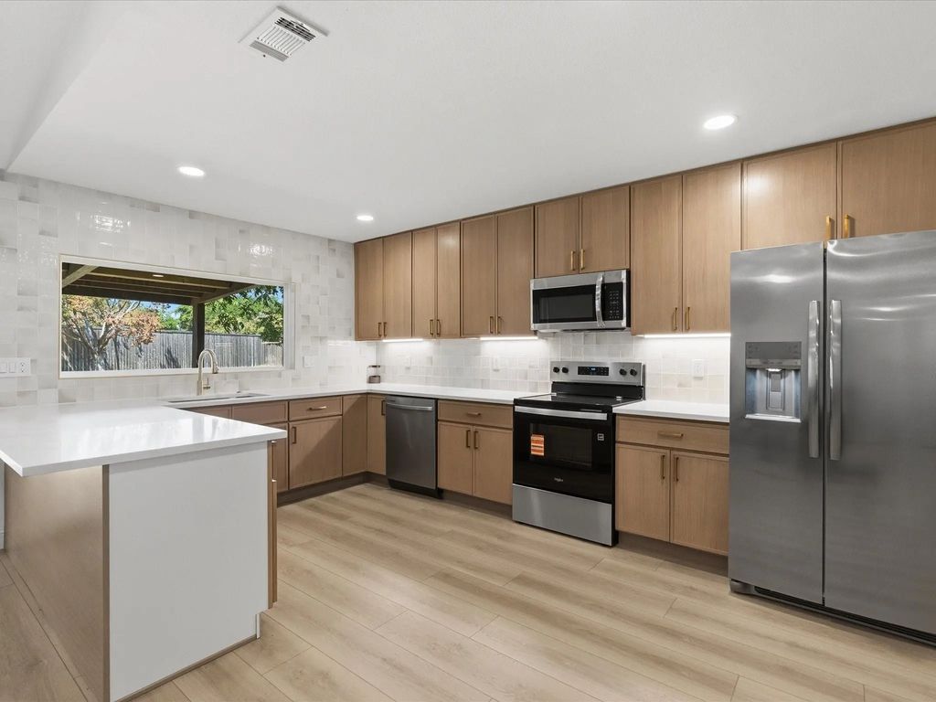 2039 Chestnut Road, Carrollton