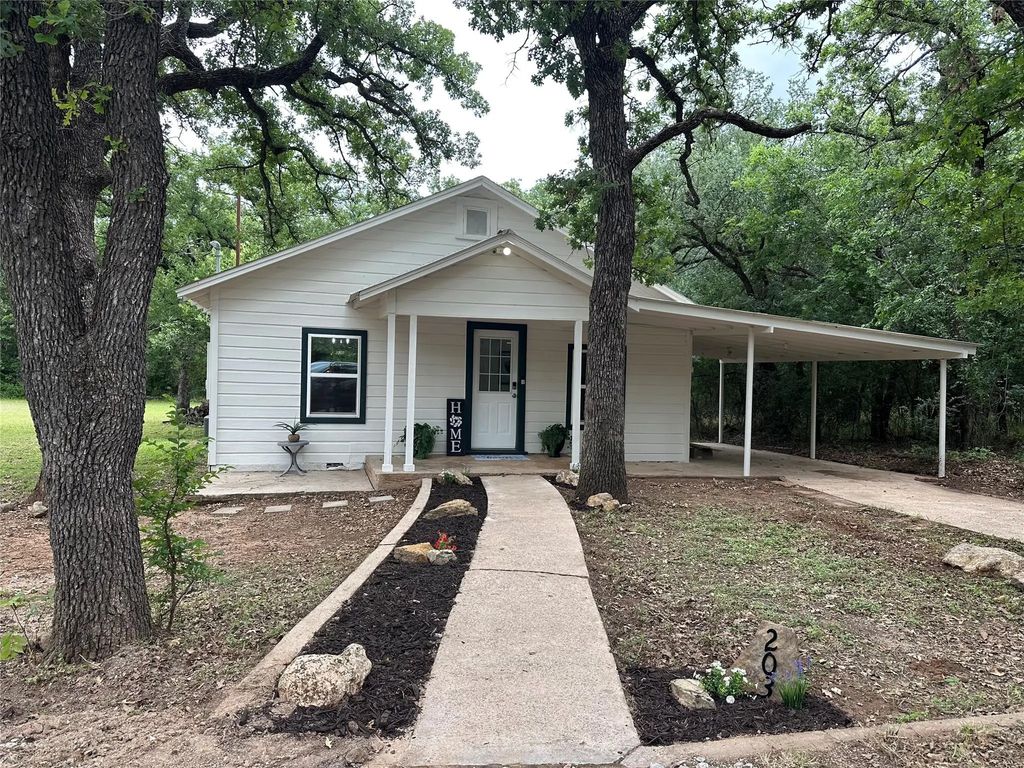 203 Eastover Drive, Early