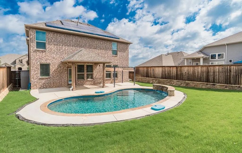4742 Crestwood Drive, Haltom City