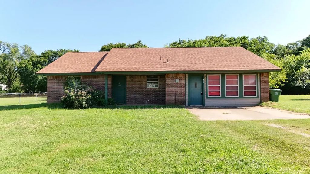 415 Meadowlark Trail, Springtown