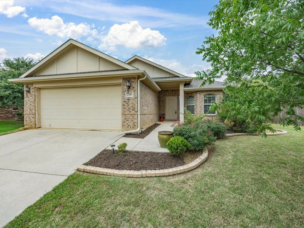 2305 Prescott Downs Drive, Denton