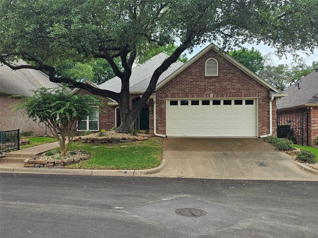 109 Kingston Drive, Waco