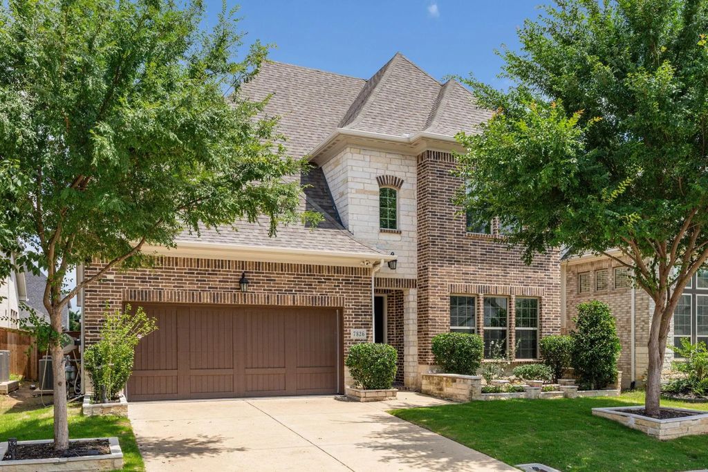7826 Uxbridge Drive, Irving