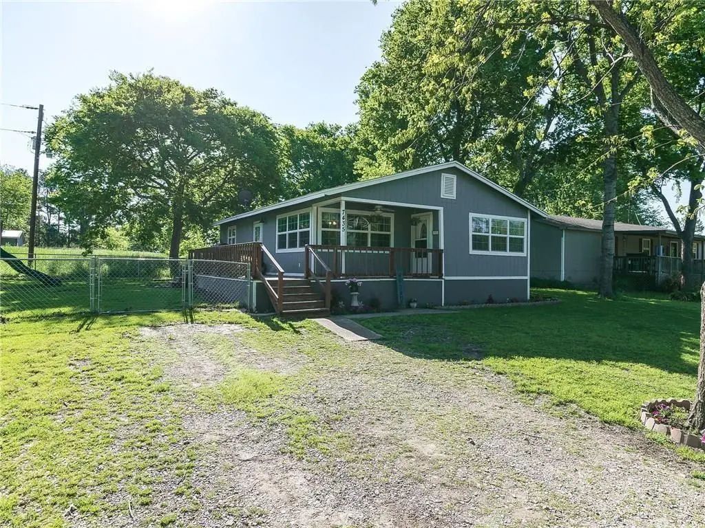 7435 Scenic Drive, Lone Oak