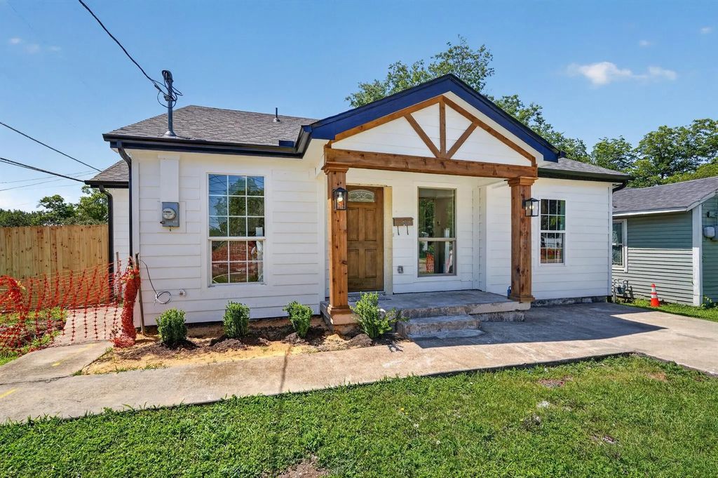 4002 Falls Drive, Dallas