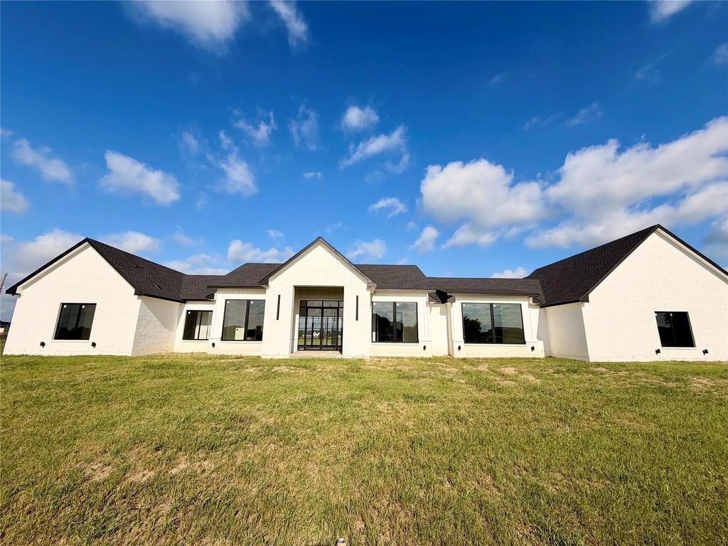 3871 Austin Circle, Sanger