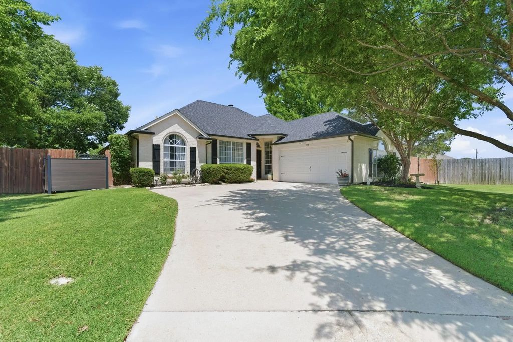 308 Aspen Court W, Aledo