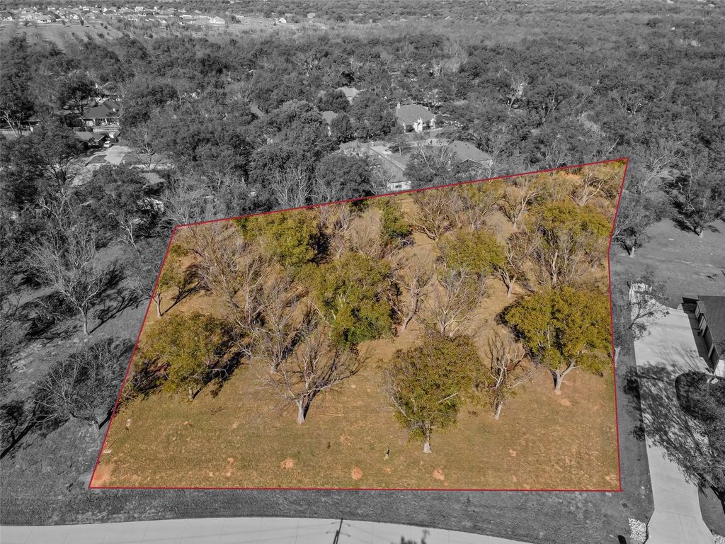 8009 W Landings Road, Granbury
