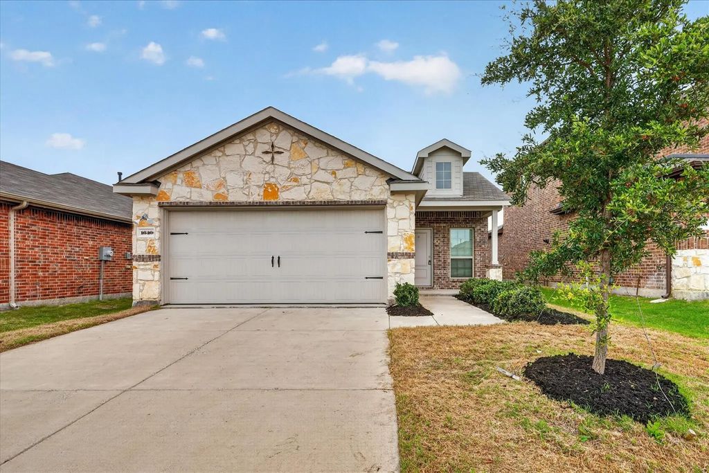 1610 Kalamath Street, Forney