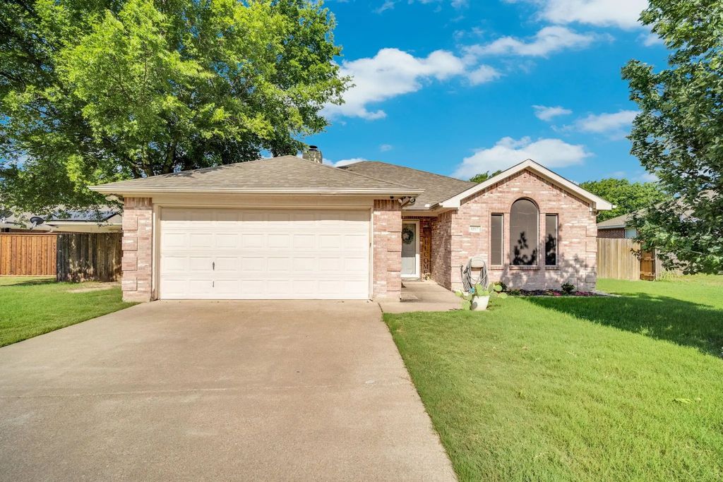 1517 S 3rd Street, Midlothian